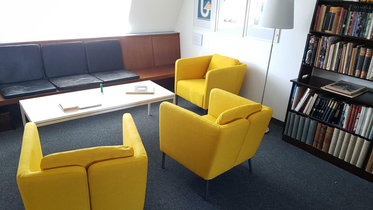 Апартаменты Gem Of Midcentury Design Вена Экстерьер фото